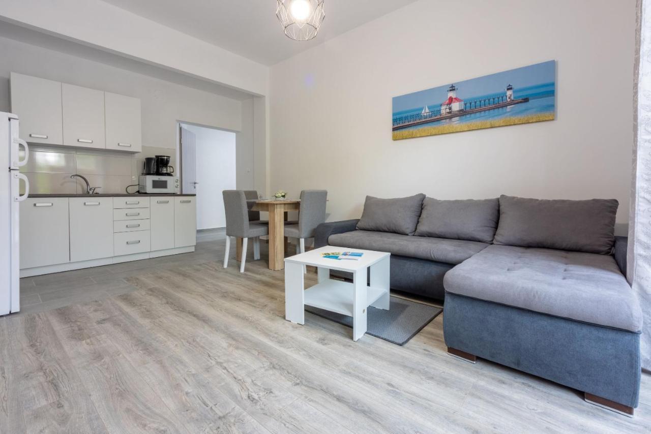 Apartments Ankica Crikvenica Exterior foto